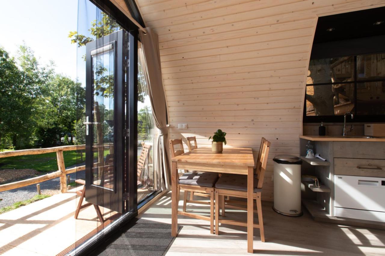 Pod Huisje Met Hottub ด็อคคุม ภายนอก รูปภาพ