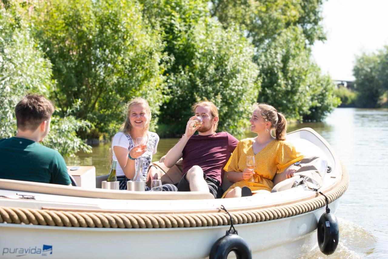 Pod Huisje Met Hottub ด็อคคุม ภายนอก รูปภาพ